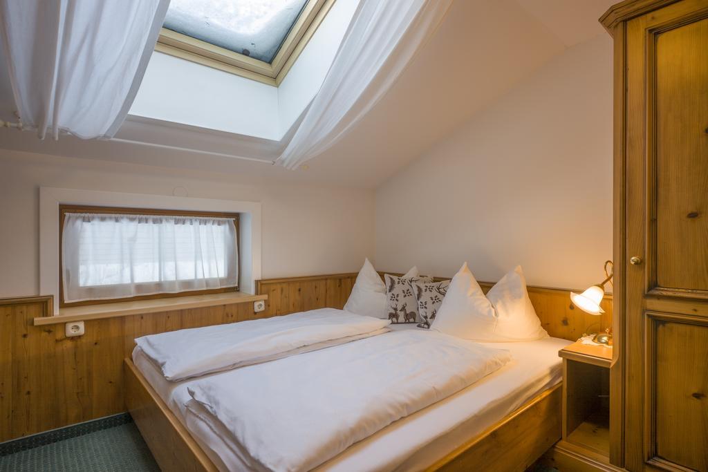 Landhaus Dax Guest House Kossen Ngoại thất bức ảnh