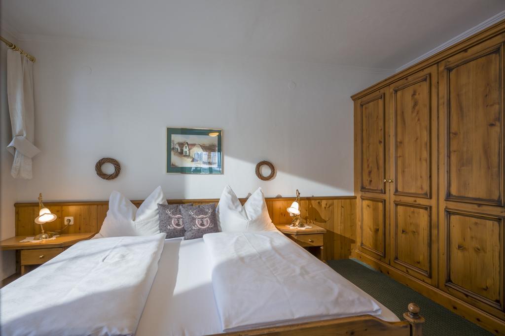 Landhaus Dax Guest House Kossen Ngoại thất bức ảnh